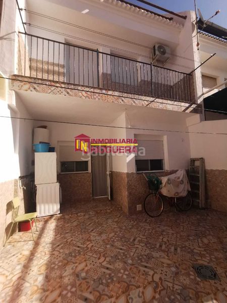 Foto 1335ed6d-97a0-4c09-862a-c06b2ceb9ce7. Casa a calle ciprés 19 a Écija