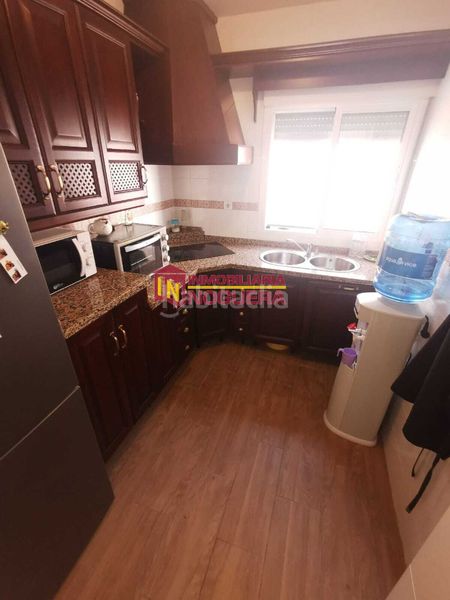 Foto 288ec329-fa10-4ba1-a8e5-62388c04b722. Casa a calle ciprés 19 a Écija