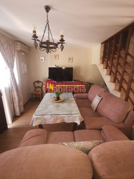 Foto 297d604e-9d32-443d-9e2e-e9d26c54df8d. Casa a calle ciprés 19 a Écija