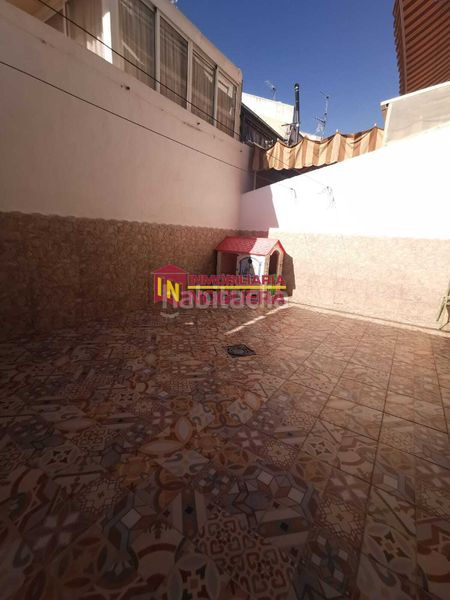 Foto 4f8d4951-3273-411d-a33e-493ca877cc30. Casa a calle ciprés 19 a Écija