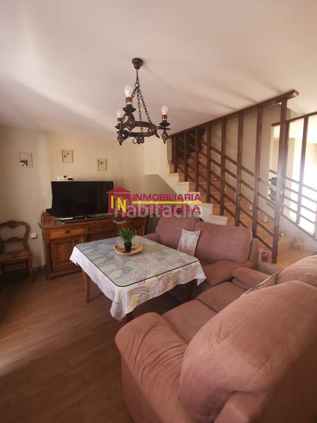 Foto d0a7c9fd-41cb-47ff-97ef-3db11922cc7b. Casa a calle ciprés 19 a Écija