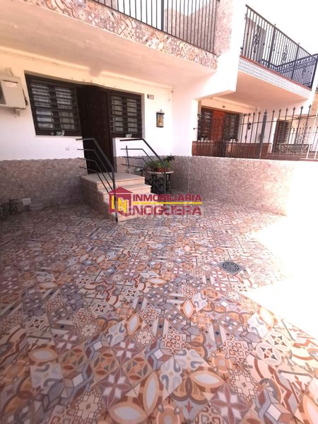 Foto ebfa52ab-a1cf-4769-a935-f5fe2ae1d394. Casa a calle ciprés 19 a Écija