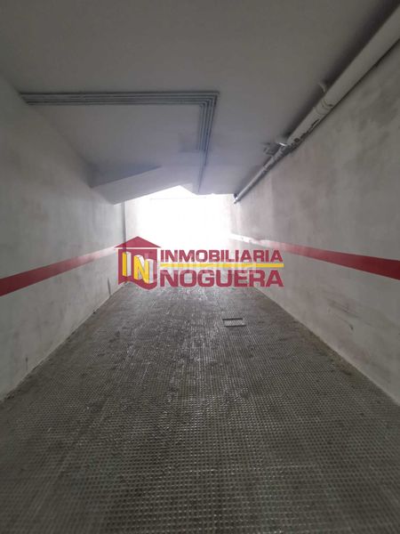 Foto 4c2950ae-d700-4f81-8345-fa98388f5648. Aparcament cotxe a calle tórtola 1 a Écija