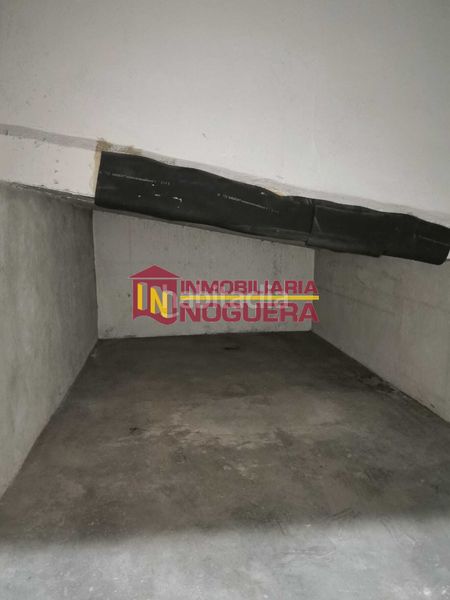 Foto c47275ac-55ad-4d41-9776-7854d496b458. Aparcament cotxe a calle tórtola 1 a Écija