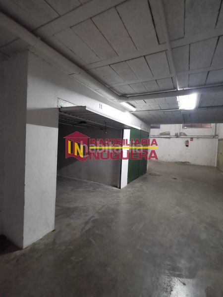 Foto dde447f9-b739-40d3-a8c2-4a12120afad4. Aparcament cotxe a calle tórtola 1 a Écija