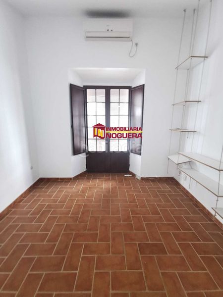 Foto 6381af17-40fc-4a26-ba79-511d020a701c. Edificio ?? edificio en venta- local + vivienda con solarium. ?? en Écija