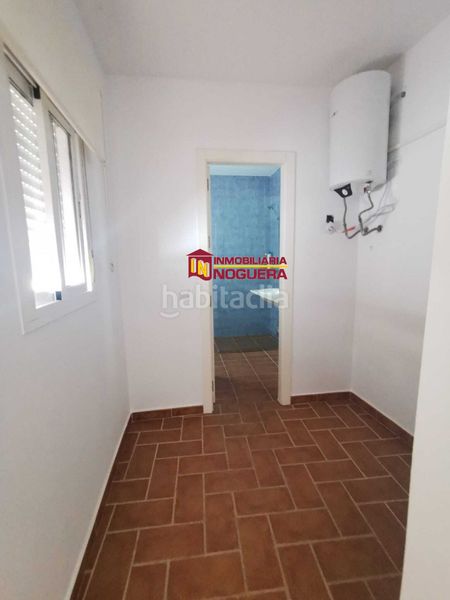 Foto d6a88e0b-ff5a-47ed-8808-ddcbfdfd8b9c. Edificio ?? edificio en venta- local + vivienda con solarium. ?? en Écija