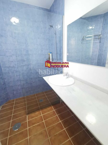 Foto f792e7bb-6395-47b6-be86-c04044cef1c4. Edificio ?? edificio en venta- local + vivienda con solarium. ?? en Écija