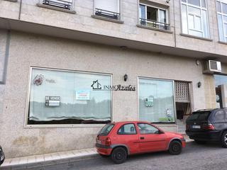 Local commercial à Ponte - Caldelas. Se vende bajo comercial en perfecto estado en el centro de ponte