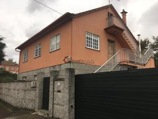 Casa a Zona Fernández Labreda. Oportunidad de adquirir una casa con múltiples posibilidades en