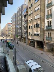 Location Local commercial à Campo da Torre - Mollabao. Se alquila o vende local en entreplanta  calle rosalía de castro