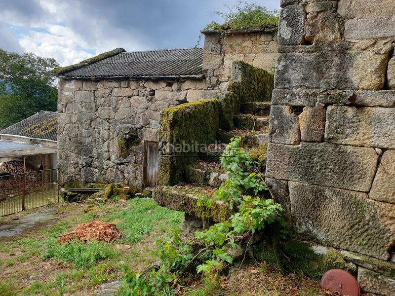 Foto 2fa6c7d4-86c3-4042-acb3-5b76800ddd2b. Casa conjunto de casas para restaurar en san isidro se vende conjunto de casas para rehabilitar en un entorno natural privilegiado, ide en Campo Lameiro