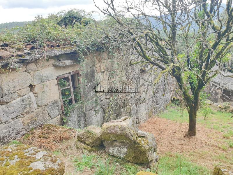 Foto f346677b-b0f9-4d07-87a7-d5fe6737ec13. Casa conjunto de casas para restaurar en san isidro se vende conjunto de casas para rehabilitar en un entorno natural privilegiado, ide en Campo Lameiro