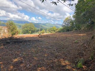 Terreno residenziale in Cotobade. Terreno edificable de 1624 m2 en barbeitossan xurxo cotobade llá