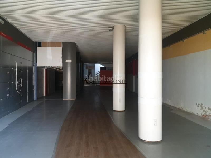 Foto aea1e465-920c-48c9-9c72-c3c3f61723a6. Edificio in Cambados