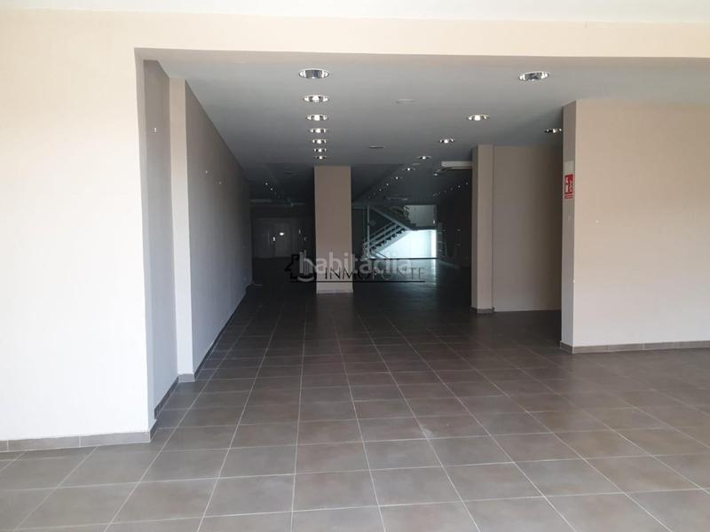 Foto b86fc56e-9931-4c56-8a76-8411e732d976. Edificio in Cambados