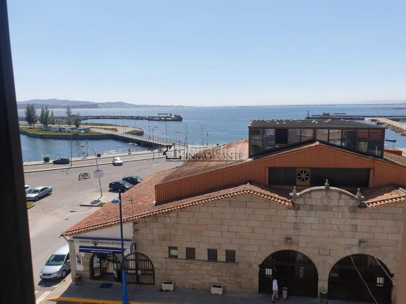 Foto d5a72e70-9cb6-44c0-bf5b-863bda9d17f8. Edificio in Cambados