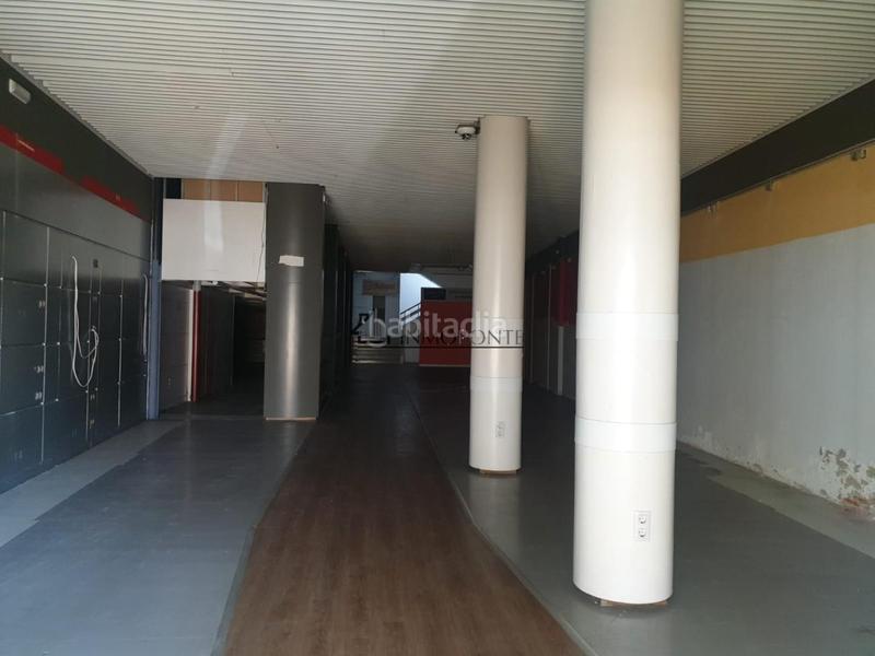 Foto d66d6827-056c-45c6-8c20-510198148ee6. Edificio in Cambados