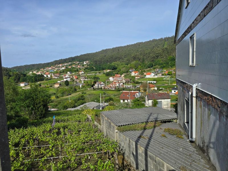 Foto 9e193db6-40f2-4fe9-9175-782813cab47e. Casa a Bueu