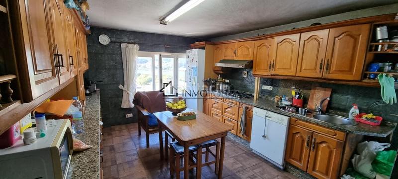 Foto e1782af1-d405-4258-97f3-01d572ee4733. Maison avec chauffage parking dans Zona Fernández Labreda Pontevedra