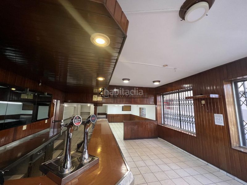 Foto b564136e-cd37-4b5a-a065-ae164c186494. Alquiler local comercial alquiler de bajo comercial en el centro . se alquila bajo comercial en una ubicación inmejorable, en calle san antoni en Pontevedra