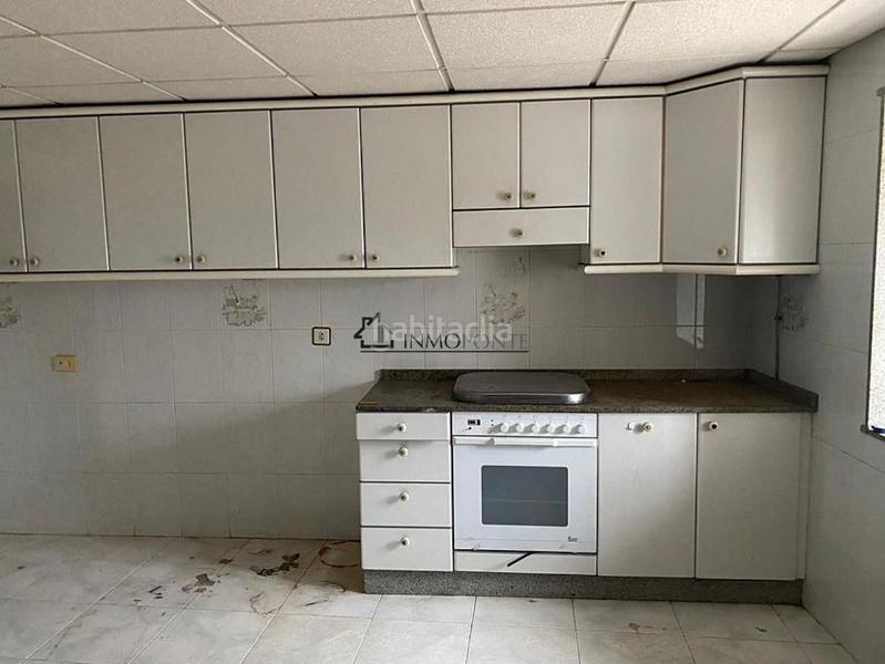 Foto fecb69a9-cf96-4d65-a496-ac08b1257cb5. Casa adossada a Pontecesures