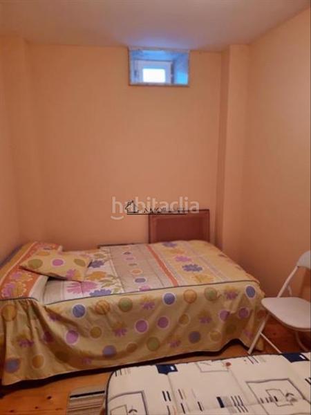 Foto 1cdac792-f28f-4f68-b651-ad103665541d. Casa adossada a Forcarei