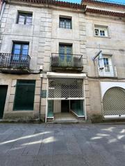 Casa adossada  Cesar boente. Se vende casa de piedra en la zona monumental de pontevedra ubic
