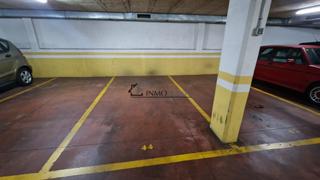 Parking voiture à Zona Fernández Labreda. Oportunidad para comprar tu plaza de garaje! se vende plaza de g