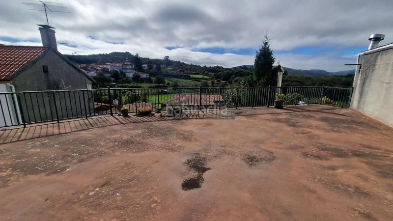 Foto 33d2edf5-bd58-4fc2-ad80-c8feaa213e0d. Casa amb calefacció aparcament a Forcarei