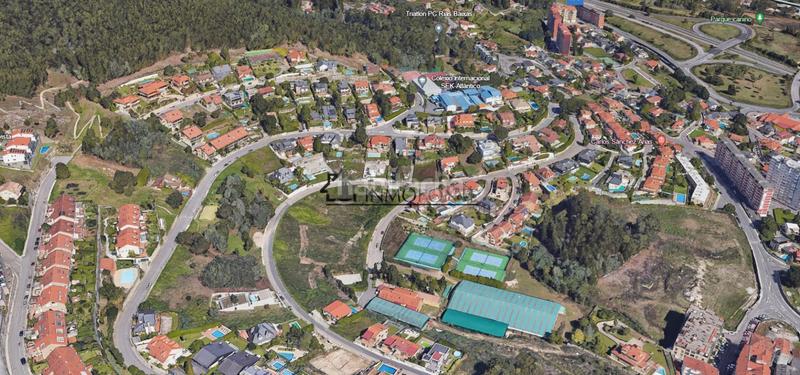 Foto ea9da517-866c-4805-ab42-a8000963dd41. Casa aparellada a Poio
