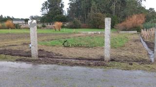 Terrain résidentiel à Salvaterra de Miño. Se vende finca rústica en vilanova de arousa. el terreno tiene c