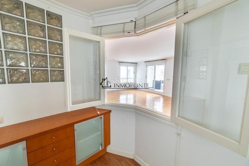 Foto 7e3be29d-7398-49e9-96ba-0171e6a0fb2f. Duplex in Centro - Echegaray Pontevedra