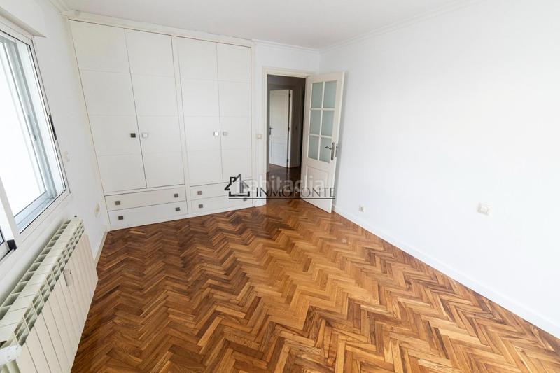 Foto e45dd11f-602d-48db-9380-52f9bffe89e2. Duplex in Centro - Echegaray Pontevedra