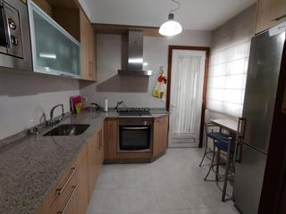 Lloguer Àtic  Valentín paz andrade. Se alquila ático en la zona de juan bautista andrade. se distrib