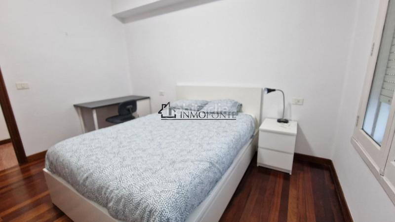 Foto b643027a-ccde-4a03-bbf9-2fcbcb67eff0. Miete etagenwohnung in Zona Fernández Labreda Pontevedra