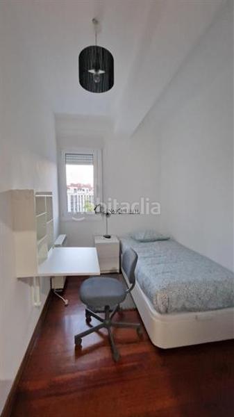 Foto fc409eda-8f46-4da0-a042-3af788ed46c3. Miete etagenwohnung in Zona Fernández Labreda Pontevedra