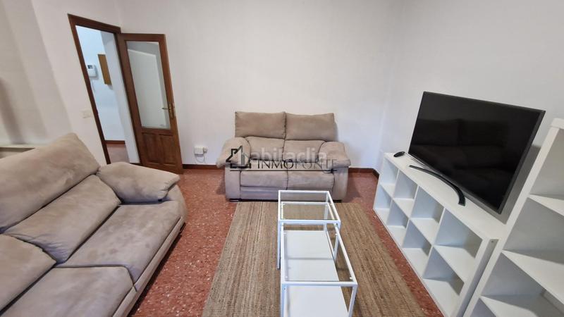 Foto 2dc64f10-a8bf-4584-beee-275ef3b4e210. Rent flat in Zona Fernández Labreda Pontevedra