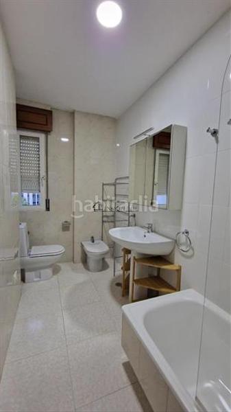 Foto 95af0fc2-24d4-4ace-8c85-5e8094d171ff. Rent flat in Zona Fernández Labreda Pontevedra