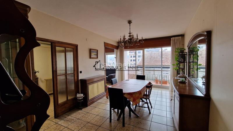 Foto 38d64adb-c502-4fc3-b5dd-66bfbbfc66eb. Miete etagenwohnung in Centro - Echegaray Pontevedra