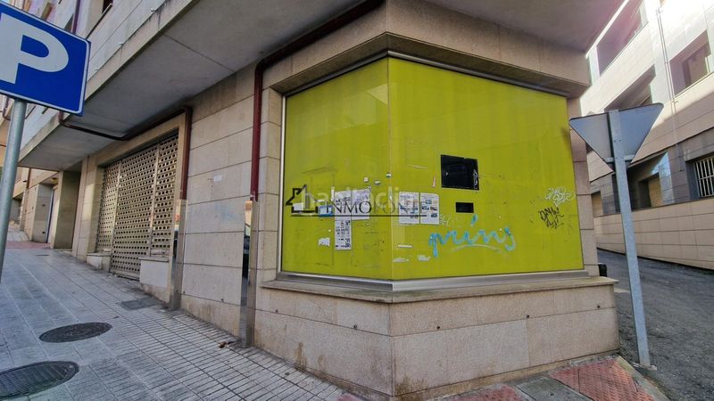 Foto 514f84da-cdef-42a5-b7f5-a7520d3d45f0. Local comercial a Marín