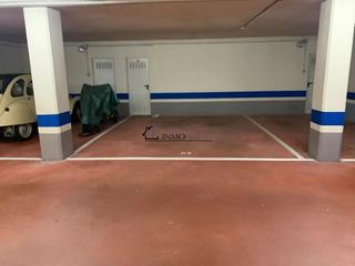 Aparcament cotxe  Valiña. Se vende plaza de garaje y trastero en poio  oportunidad perfect