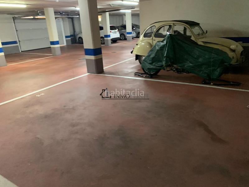 Foto 167f8884-cf11-41b6-bb19-62cf4910c346. Aparcament cotxe a Poio