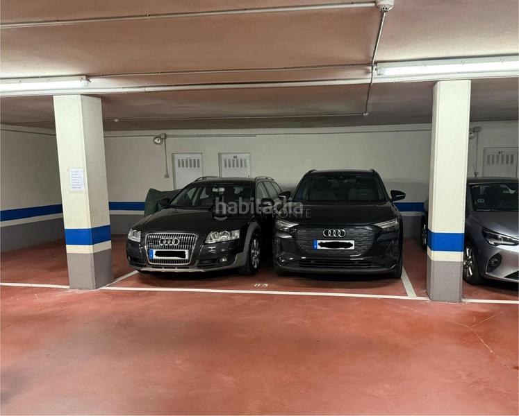 Foto 50b2d5ae-0cb3-4c17-ac09-61d48513e7e3. Aparcament cotxe a Poio