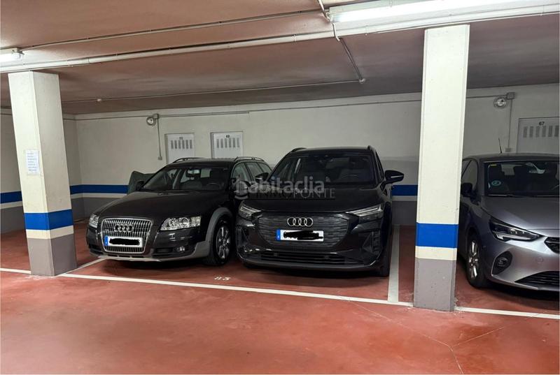 Foto ec670cbf-a634-4cc9-9b3c-2be93914395f. Aparcament cotxe a Poio