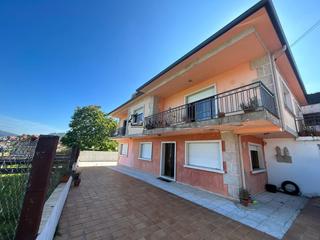 Casa a Poio. Casa en venta para entrar a vivir en la zona de campelo! descrip