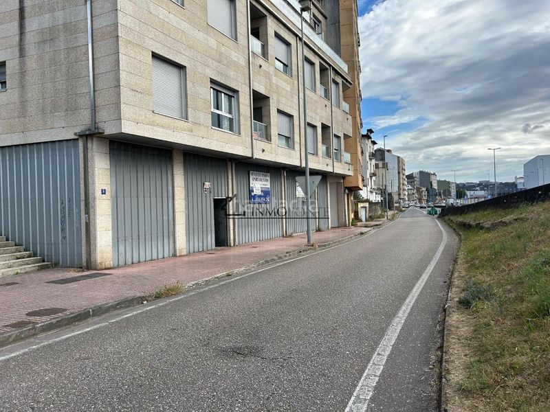 Foto 7422b9cb-2f1c-444c-8316-ab3e765bd6c8. Alquiler local comercial quieres alquilar un local comercial en avda de montero ríos en estribela, ? excelente oportunidad de adquirir en propie en Pontevedra