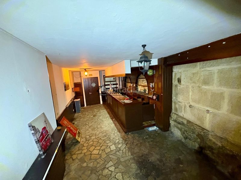 Foto 0ceeb389-8e90-49fd-b6ea-e36e71898c87. Alquiler local comercial alquiler de local en zona estratégica próximo a plaza del teucro y camino de santiago se alquila local comercial en una ubicación en Pontevedra