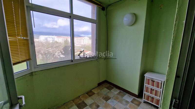 Foto 6ba2c765-a43f-40ab-b8e8-9db944fc7702. Piso se vende piso amplio y luminoso buscas espacio, comodidad y una ubicación inmejorable? este piso lo tiene todo en Caldas de Reis