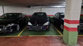 Lloguer Aparcament cotxe  Luis seoane. Se alquila plaza de garaje en la zona avenida de vigo, calle lui
